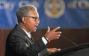 تقرير اميركي رسمي يتهم شرطة شيكاغو بالعنصرية