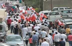 البحرينيون يطالبون بإنهاء استحواذ آل خليفة على السلطة+صور