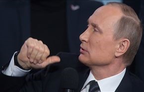 شاهد.. بوتين، القيصر الذي هزمته فتاة!