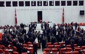 تصویب قانون لغو مصونیت قضائی نمایندگان در ترکیه