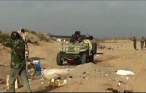 فيديو خاص: القوات العراقية تقصف بالمدفعية بيتا لداعش