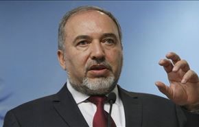 ليبرمان يأمر بعدم تسليم جثث الشهداء الفلسطينيين إلى ذويهم