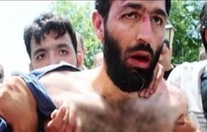 بالفيديو/ لحظة امساك المصلين بانتحاري حاول تفجير مسجد في تركيا