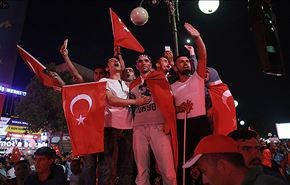 انقسام الشارع التركي بين مصدق لقصة الانقلاب ومكذب!