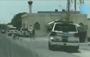 بالفيديو.. أجواء عسكرية بالدراز لمنع إقامة صلاة الجمعة