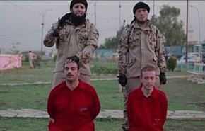 أمام أعين الاطفال...داعش يذبح رهينتين في العراق