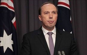 وزير الهجرة الاسترالي يتهم طالبي اللجوء بالكذب