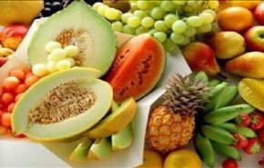 يجب أن تتناول الفواكه ومعدتك خاوية. لماذا؟ إليك الأسباب