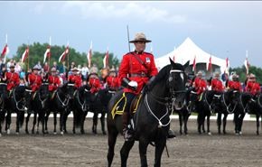 اسب سواران باحجاب در پلیس کانادا
