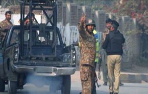 مقتل 10 واصابة 40 بتفجير استهدف محكمة في باكستان