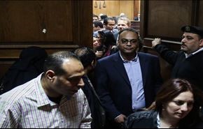 محكمة مصرية تؤيد منع حقوقيين من التصرف في أموالهم