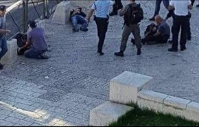 إصابة اثنين من شرطة الاحتلال في عملية طعن بالقدس