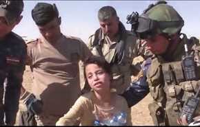 دختر نجات‌یافته از داعش: می‌خواهم پایتان را ببوسم (ویدیو)