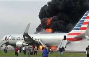 فيديو.. حريق بطائرة أميركية في مطار شيكاغو