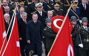 إردوغان بصدد تعزيز قواته على الحدود مع العراق ويلوح بالتدخل