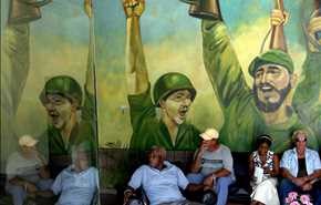 صور كاسترو تزين جدران مدن في كوبا واميركا اللاتينية