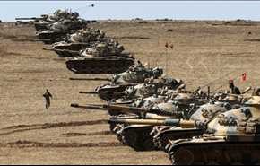 تركيا تنشر مدافع ودبابات اضافية على الحدود مع سوريا
