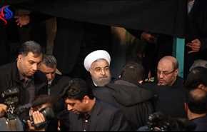 الرئيس روحاني يلقي النظرة الاخيرة على آية الله هاشمي رفسنجاني