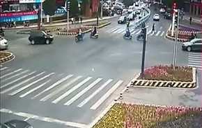 شاهد: لقطة مرعبة لحادث سير في الصين