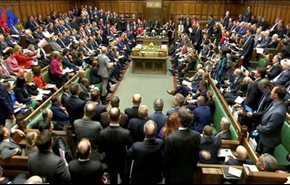 النواب البريطانيون يأذنون لتيريزا ماي باطلاق البريكست
