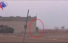 ویدیو ... لحظۀ انفجار یک داعشی در برابر دوربین!