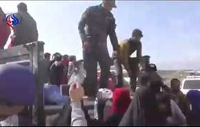 فيديو: هكذا تعامل القوات العراقية نازحي الموصل!