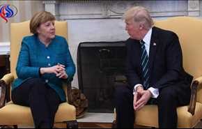 البيت الأبيض يوضح سبب عدم مصافحة ترامب لميركل