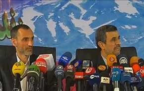 همۀ حاشیه‌های نشست خبری احمدی‌نژاد