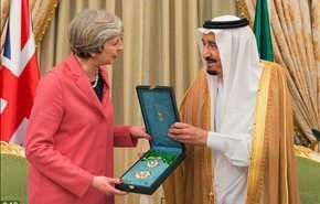 خوش خدمتی  پادشاه عربستان  به خانم نخست وزیر