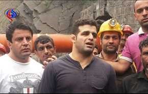 قهرمان المپیک در محل حادثه‌ی معدن آزادشهر+عکس