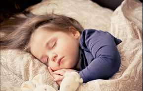 ما هي أسباب التنفس السريع عند الأطفال أثناء النوم؟