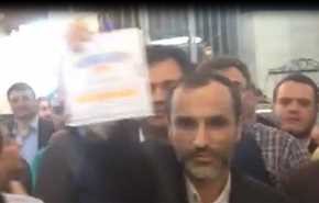 ویدیو ... بقایی نام احمدی نژاد را روی برگۀ رأی نوشت