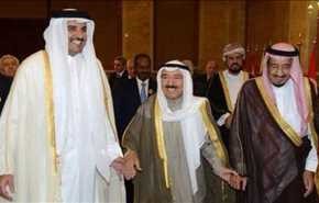 روزنامه اماراتی: سیاست قطر متناقض است