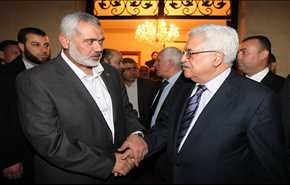 تطور لافت.. إتصالات بين عباس وحماس والرئيس التقى ممثلا للحركة وبحث التفاصيل