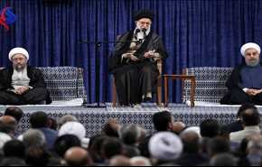 قائد الثورة: يجب الوقوف في وجه الهيمنة الامريكية بقوة وصلابة