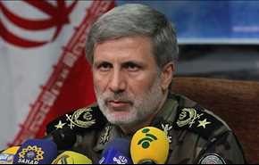 وزير الدفاع الايراني يؤكد على تعزيز البنية الدفاعية للبلاد