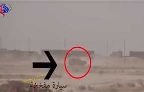 بالفيديو.. انتحاري يهرب من سيارته المفخخة تحت نيران الجيش العراقي