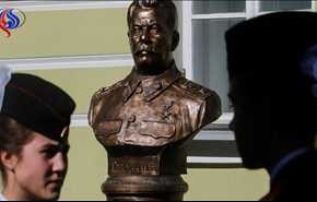 تمثال جديد لستالين في ممر الحكام بموسكو!