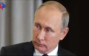 بوتين يهنئ ميركل بالفوز في انتخابات البوندستاغ