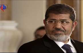 وقف محاكمة «محمد مرسي» وآخرين في التخابر مع حماس

