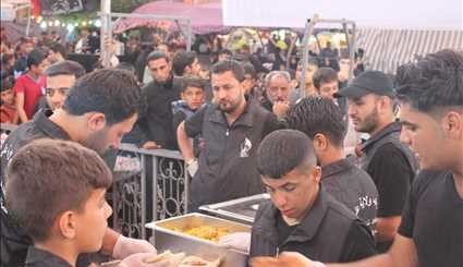 بالصور ...خدمة زوار الإمام الحسين (ع) في كربلاء المقدسة