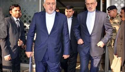 وصول وزير الخارجية الايراني محمد جواد ظريف الى نيودلهي