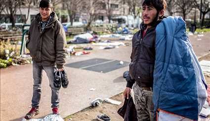 جمع آوری چادرهای پناهجویان در پاریس‎ | تصاویر