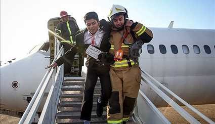 مانور لحظه صفر نجات در فرودگاه +عکس