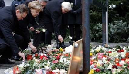 حضورانجيلا ميركل في مكان الحادث الإرهابي في برلين