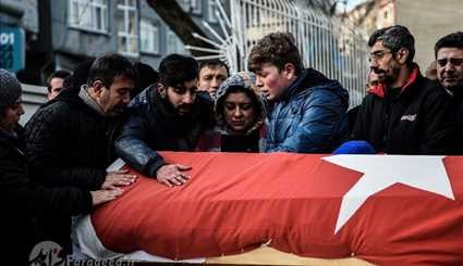 تشییع قربانیان حمله استانبول +عکس