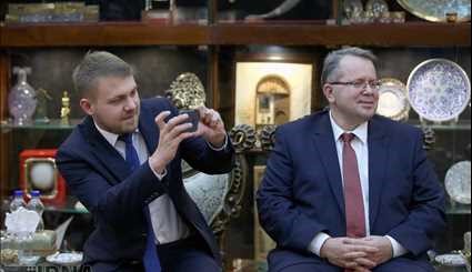 دیدار دستیار سیاست خارجی نخست وزیر لهستان با وزیر کشور | تصاویر