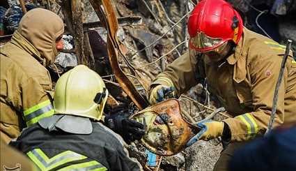 عمليات الانقاذ ورفع الأنقاض في اليوم الرابع لحادث انهيار مبنى بلاسكو 2