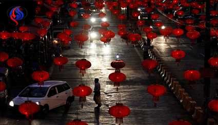 چینی ها سال خروس را جشن می گیرند
