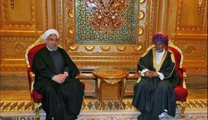 استقبال رسمی پادشاه عمان از رئیس جمهور/ تصاویر